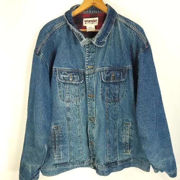 Wrangler Other - Wrangler Trucker Jacket Men's 4X Blue Denim Button Front Plaid Lined Distressed